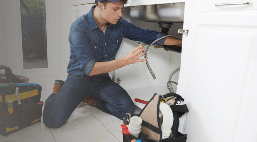 Professional sink repair in Monticello, IN